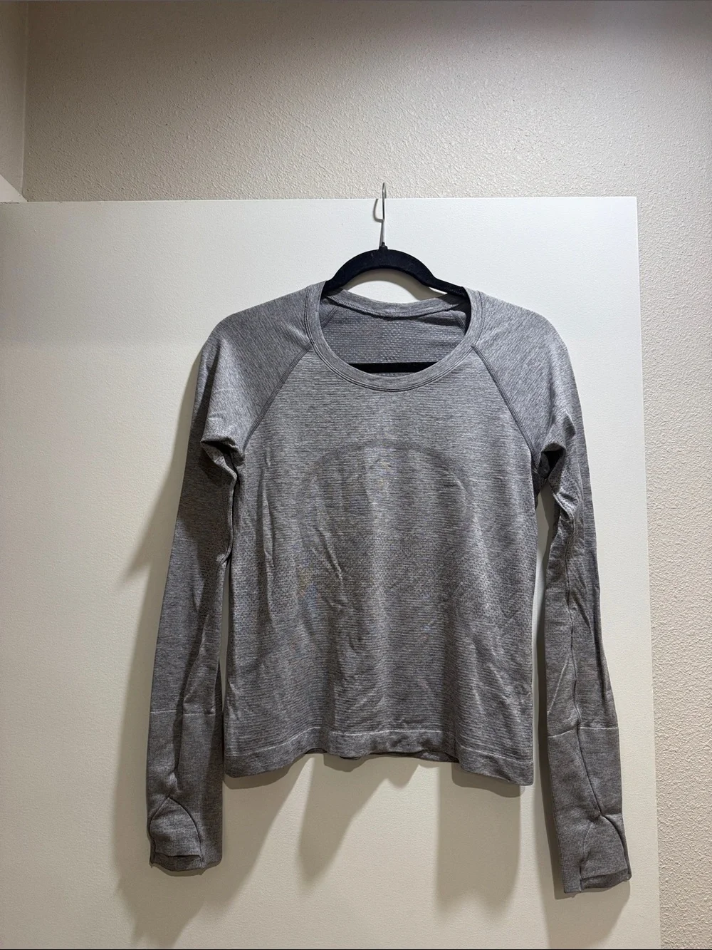 lululemon athletica Heather Gray Long-Sleeve Crew Top